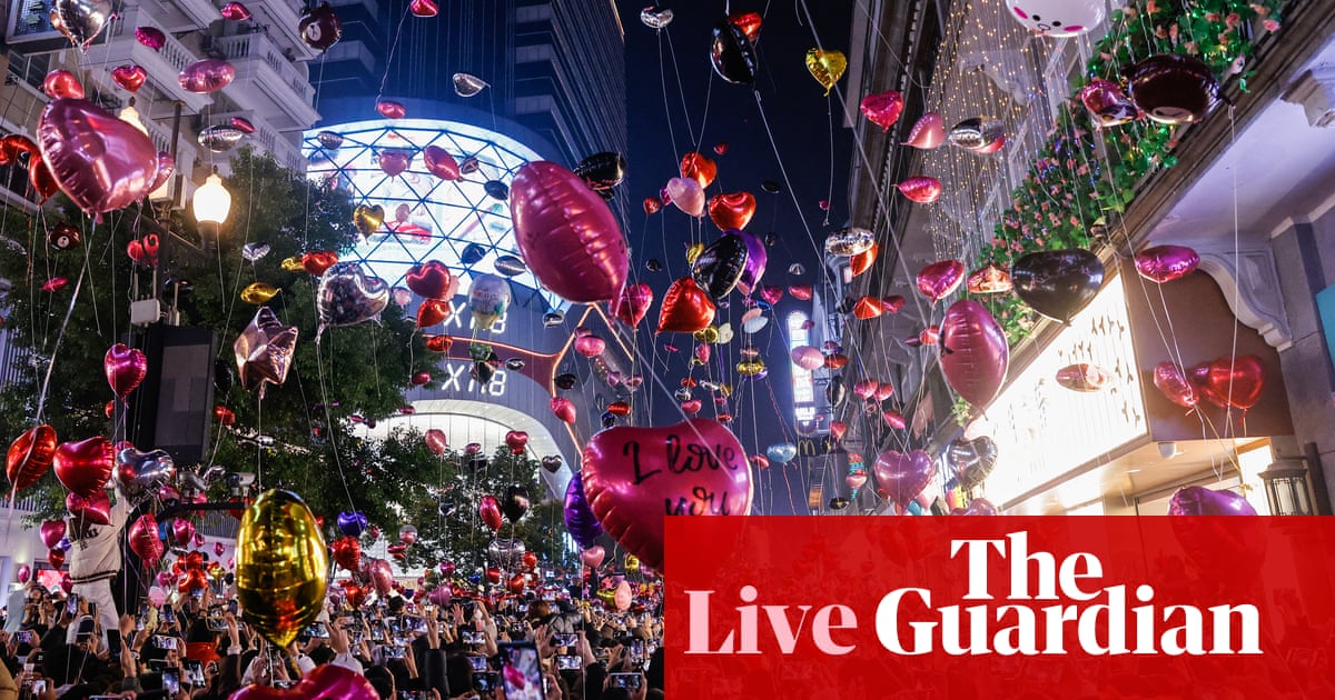 New 12 months’s Eve: celebrations throughout the globe as world welcomes in 2025 – dwell | World information