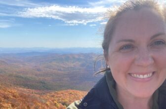 I Flew Throughout the Nation With a Blind Date; We Spent a Week Collectively