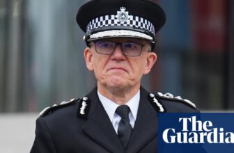 Police in ‘hopeless place’, says Met chief as courtroom blocks scheme to take away suspect officers | Metropolitan police