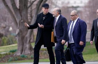 Howard Lutnick Sends a Message to These Lacking Social Safety Checks