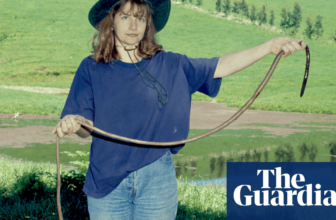 Mysterious and susceptible: the key lives of Australia’s large worms | Invertebrates
