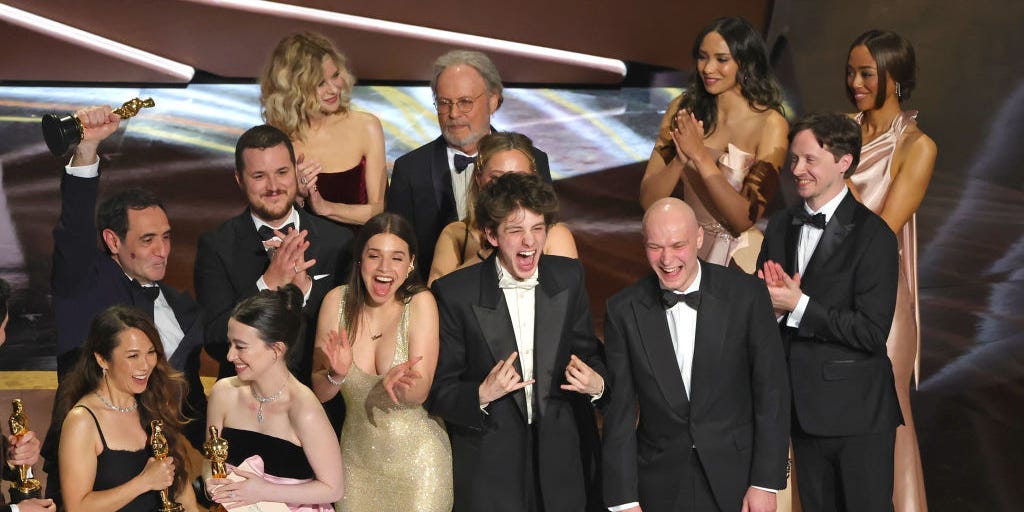 Oscars 2025 Highlights: Academy Awards’ Greatest, Greatest Moments in Photographs