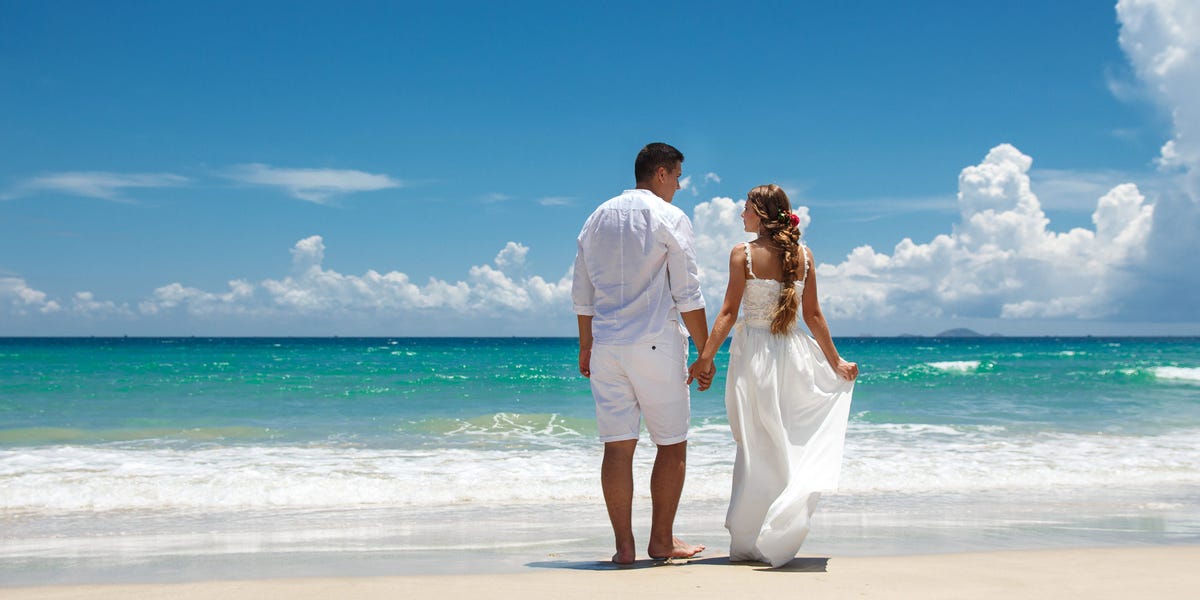 We Booked a Free Vow Renewal in Hawaii By way of Our Resort; Beloved It