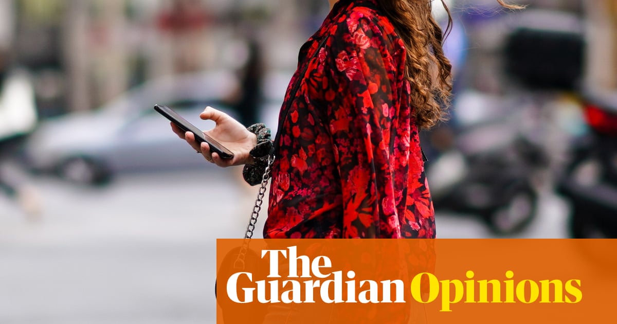 What are smartphones stealing from us? When mine was taken away, I discovered | Alexander Hurst