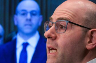 ‘Conflicting Narratives’ within the White Home on Trump Tariffs: Official