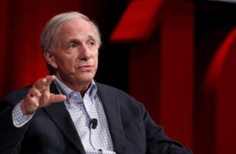 Ray Dalio Warns World Order on Brink Amid Trump Tariff Impacts