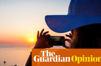 A 14-step information to taking a (fleeting) break from social media | Eleanor Limprecht