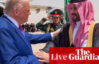 Donald Trump lands in Saudi Arabia as Gulf go to to hunt financial offers begins – US politics stay | Donald Trump
