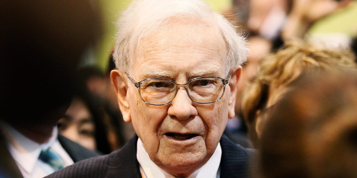 I Was within the Room When Warren Buffett Stated He’d Resign I Was within the Room When Warren Buffett Stated He’d Resign