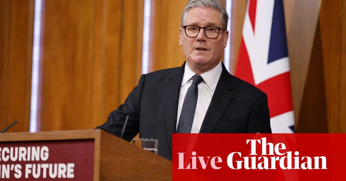 Keir Starmer says he needs internet migration to fall ‘considerably’ by finish of this parliament – UK politics stay | Politics Keir Starmer says he needs internet migration to fall ‘considerably’ by finish of this parliament – UK politics stay | Politics