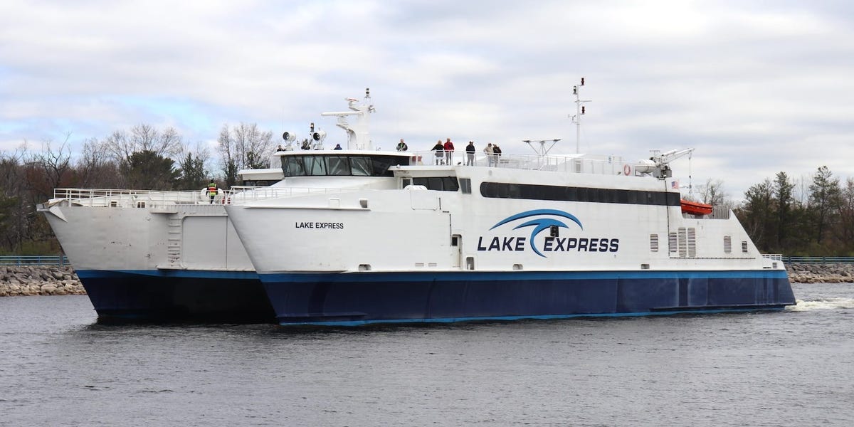 Lake Categorical Ferry First-Class Expertise Ruined by Seasickness