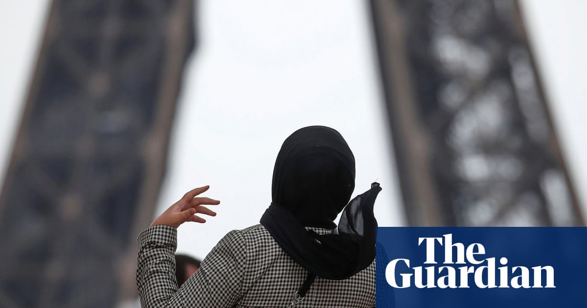 Macron’s get together moots banning headscarves in public for under-15s | France Macron’s get together moots banning headscarves in public for under-15s | France
